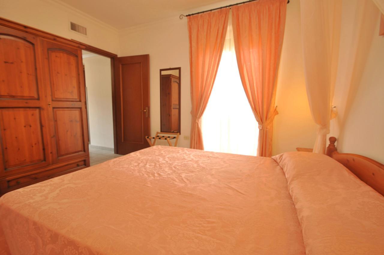 Residence Mezzaluna กาโรวิญโญ ภายนอก รูปภาพ